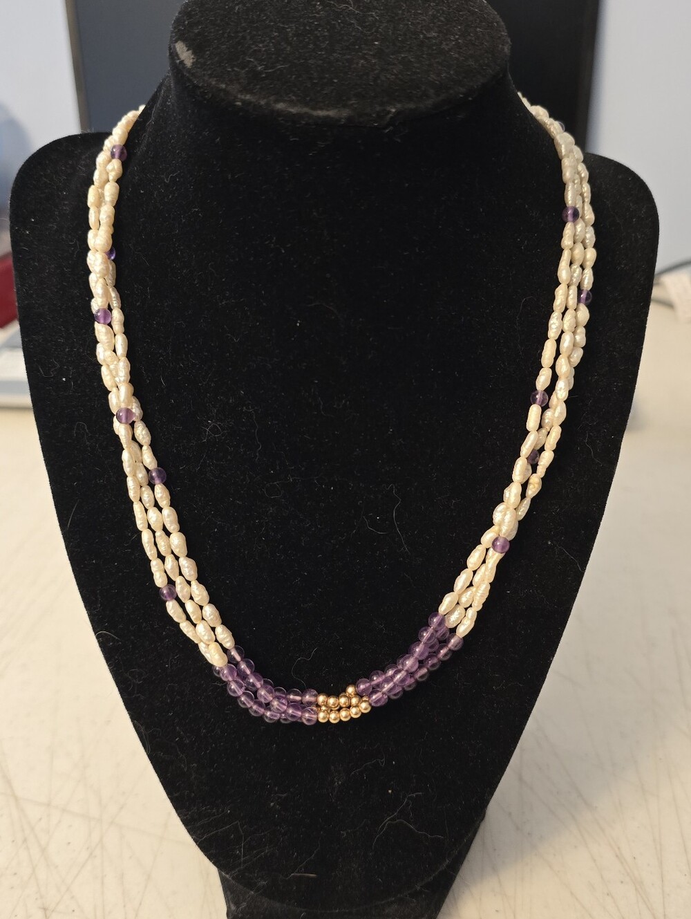 Vintage Rice Pearl Amethyst 14k Yellow Gold Clasp Three Strand Necklace 19"